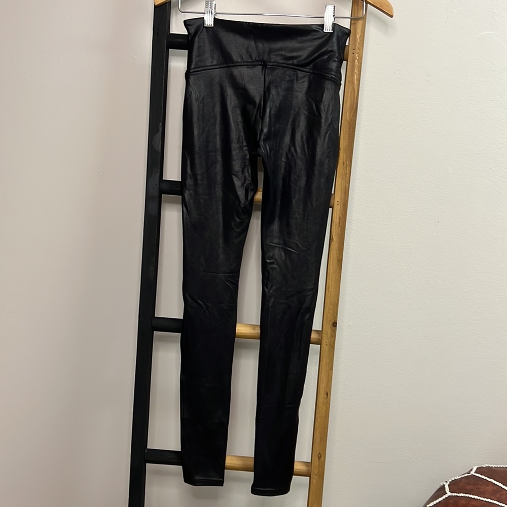 Spanx Faux Leather Leggings NWOT - Picture 6 of 6
